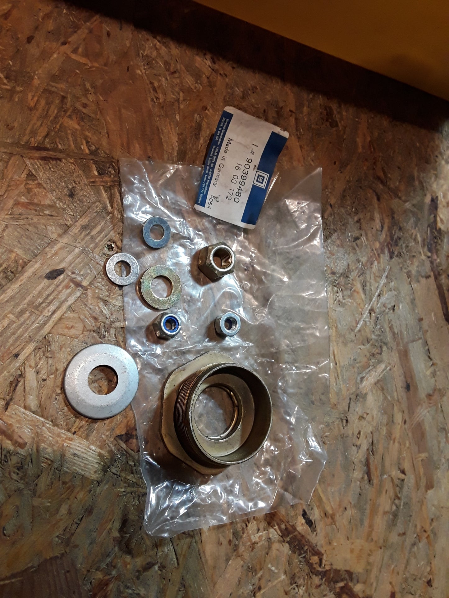 Kadett E Befestigungssatz Stoßdämpfer vorne original GM Opel NEU