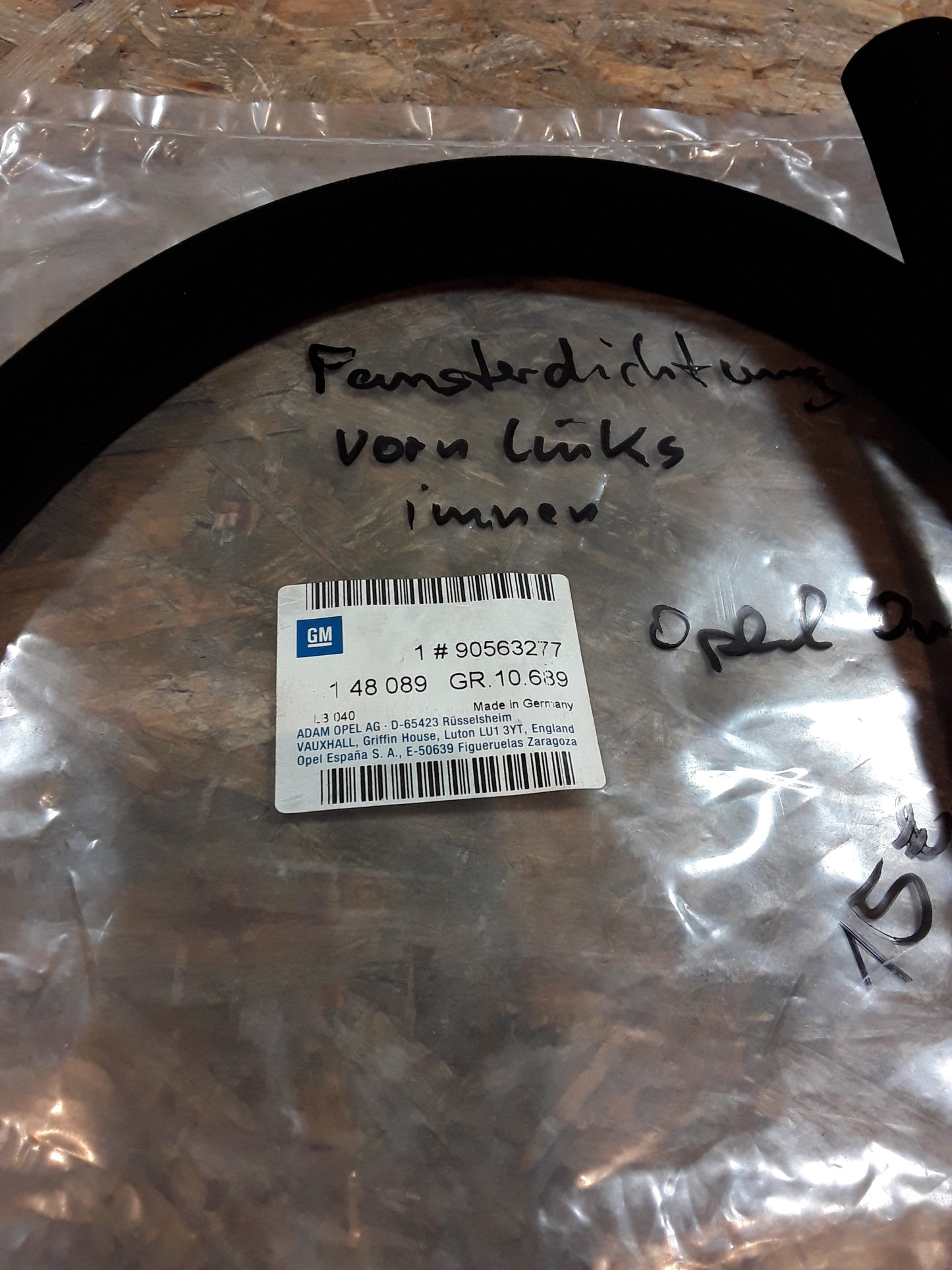 Omega B Fensterdichtung vorne links innen original GM Opel NEU