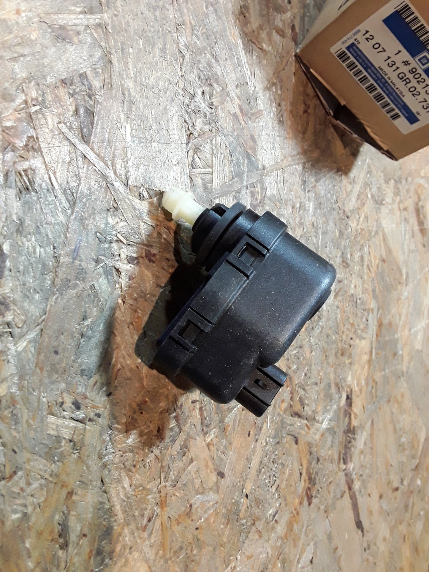 Senator B Stellmotor Leuchtweitenregulierung original GM Opel NEU