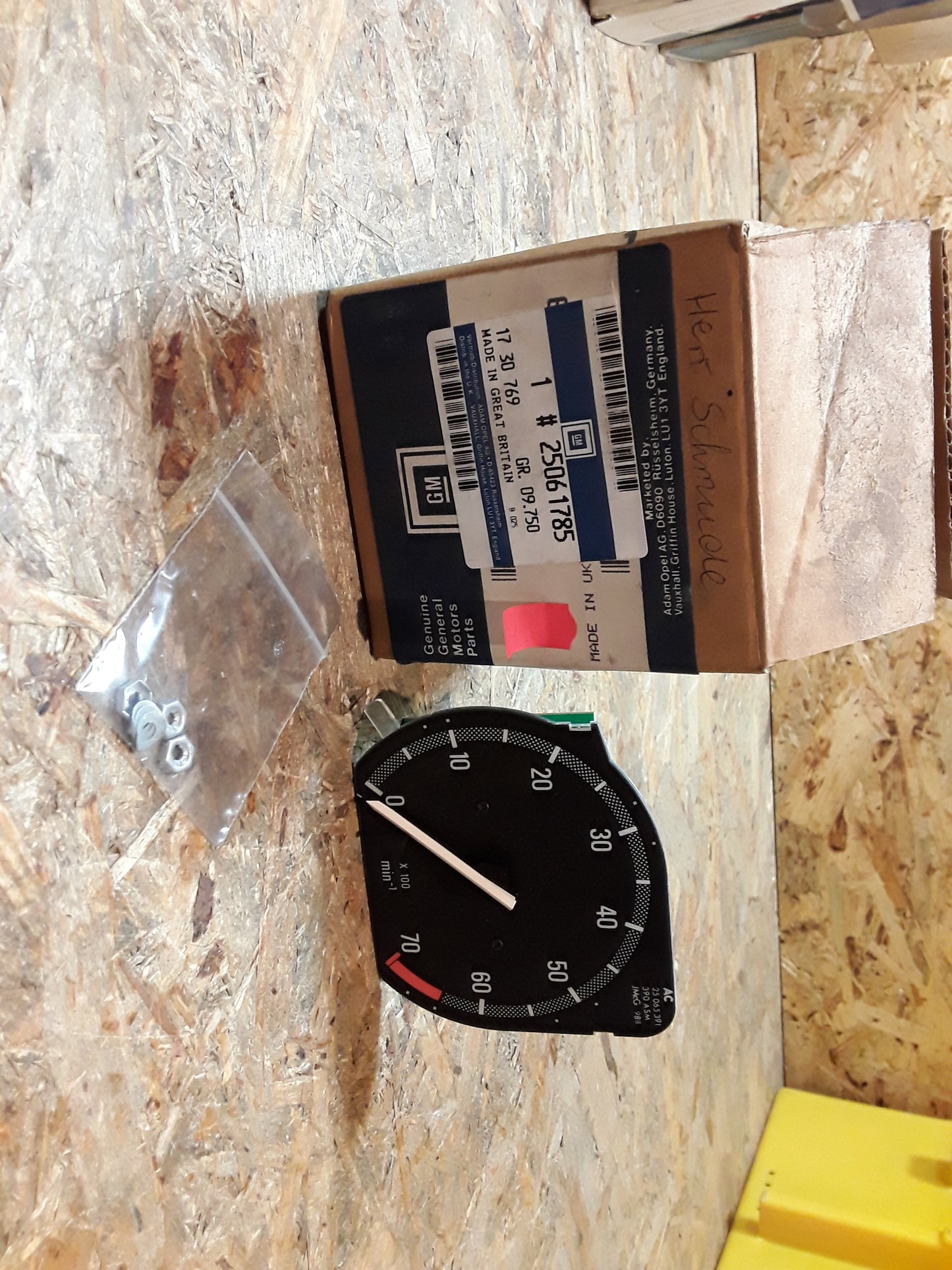 Kadett E Drehzahlmesser original GM Opel NEU