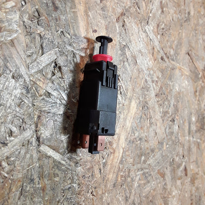 Corsa C Bremslichtschalter original GM Opel NEU