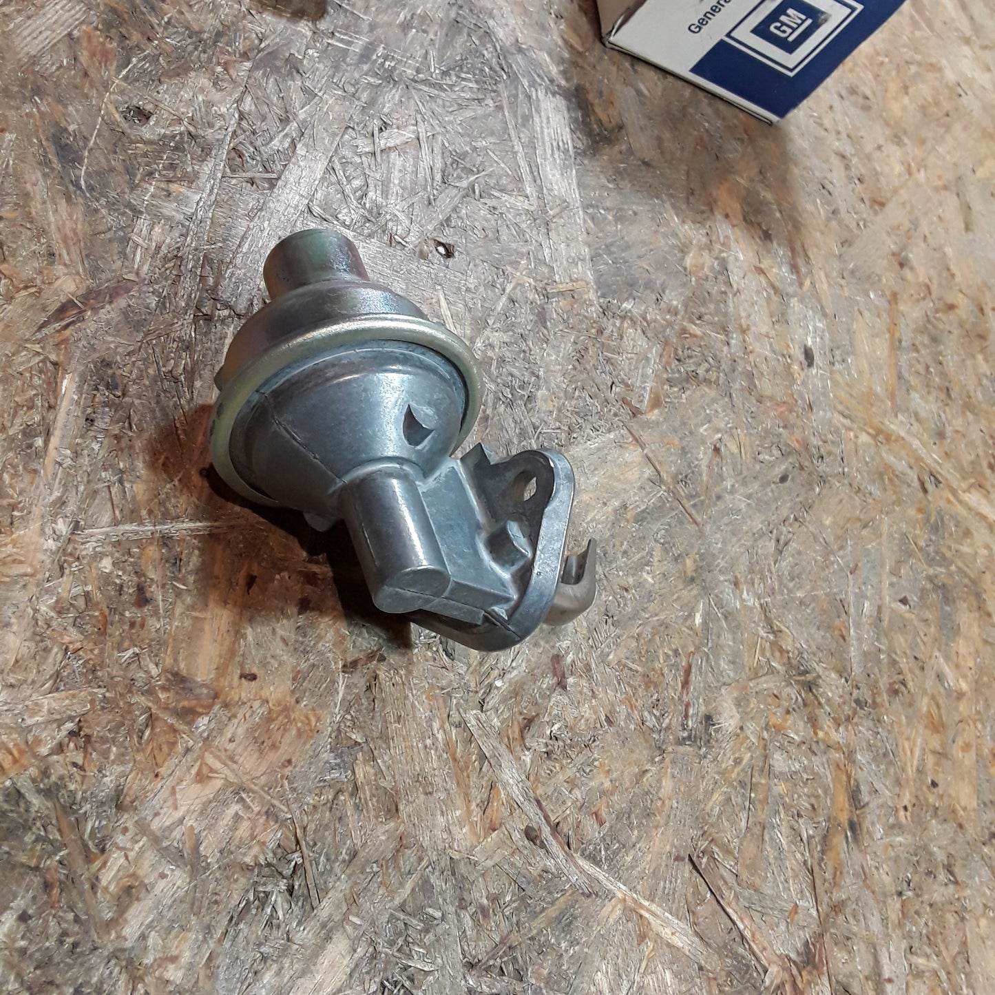 Corsa A kadett E 1,6l 1,8l Kraftstoffpumpe original GM Opel NEU