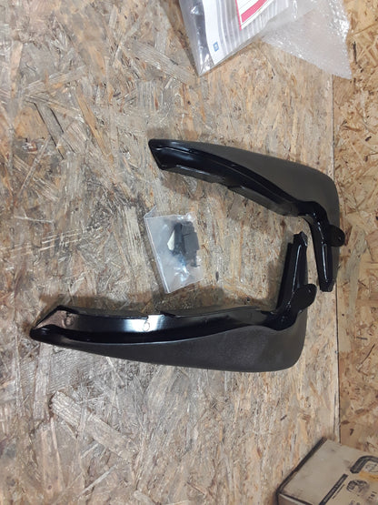 Astra F Schmutzfänger vorne original GM Opel NEU