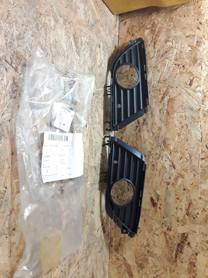 Corsa C Verkleidungssatz Nebelscheinwerfer links und rechts original GM Opel NEU