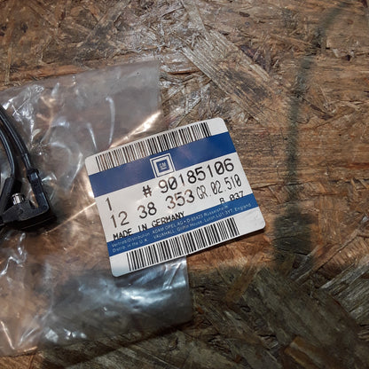 Kadett E Warnblinkkontakt Bremsbelag Verschleiß original GM Opel NEU