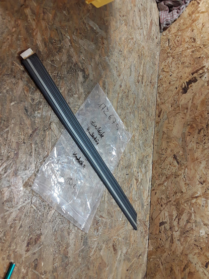 Kadett E Zierleiste hinten rechts 5-türig original GM Opel NEU