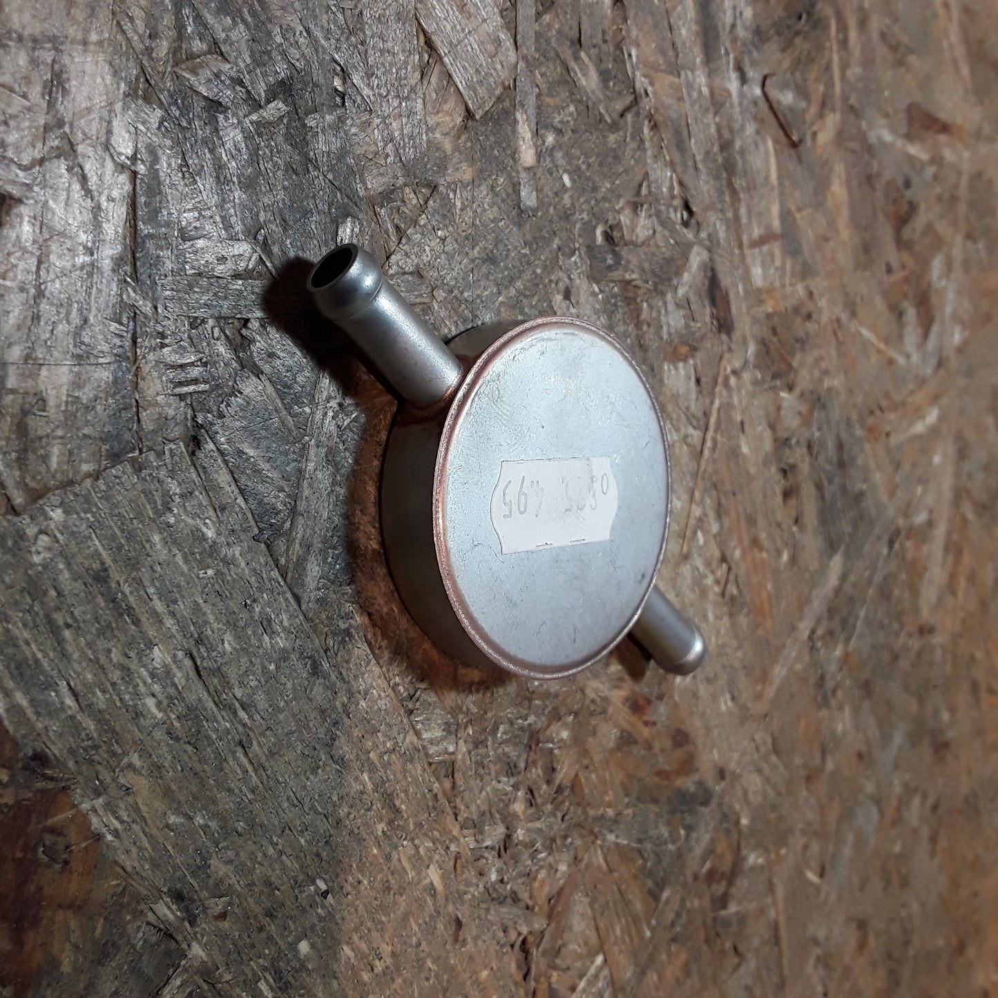 Omega A Motor 30NE/C30LE Ausgleichsbehälter Verteiler an Rohr Kraftstoffvorlauf original GM Opel NEU