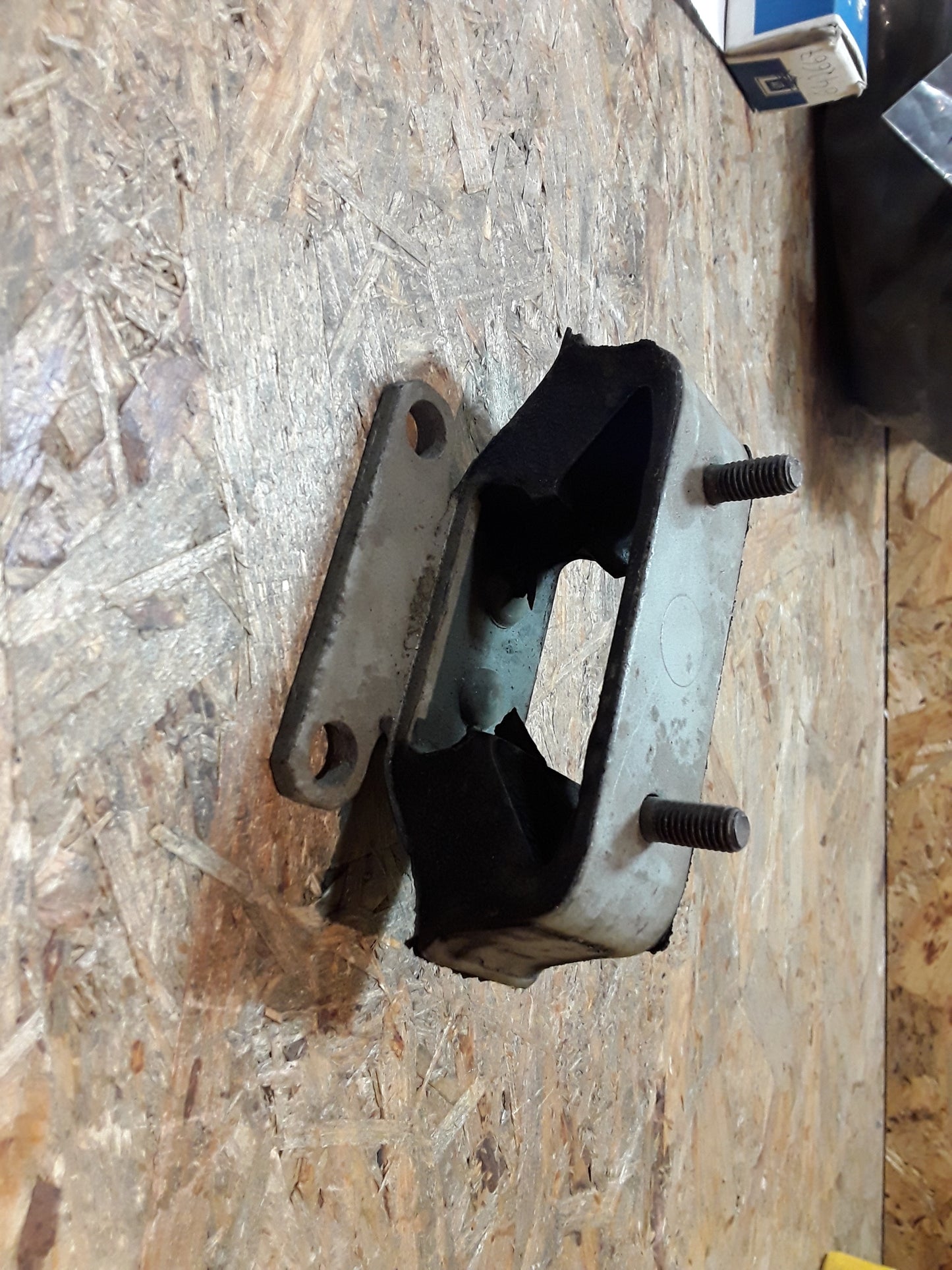 Manta A Ascona A Dämpferblock Getriebe original GM Opel NEU