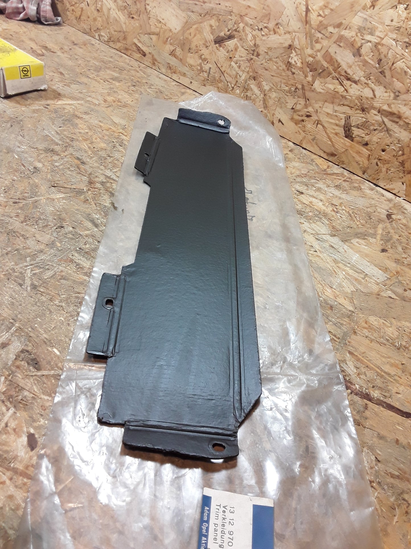 Manta B Kühlerpappe original GM Opel NEU