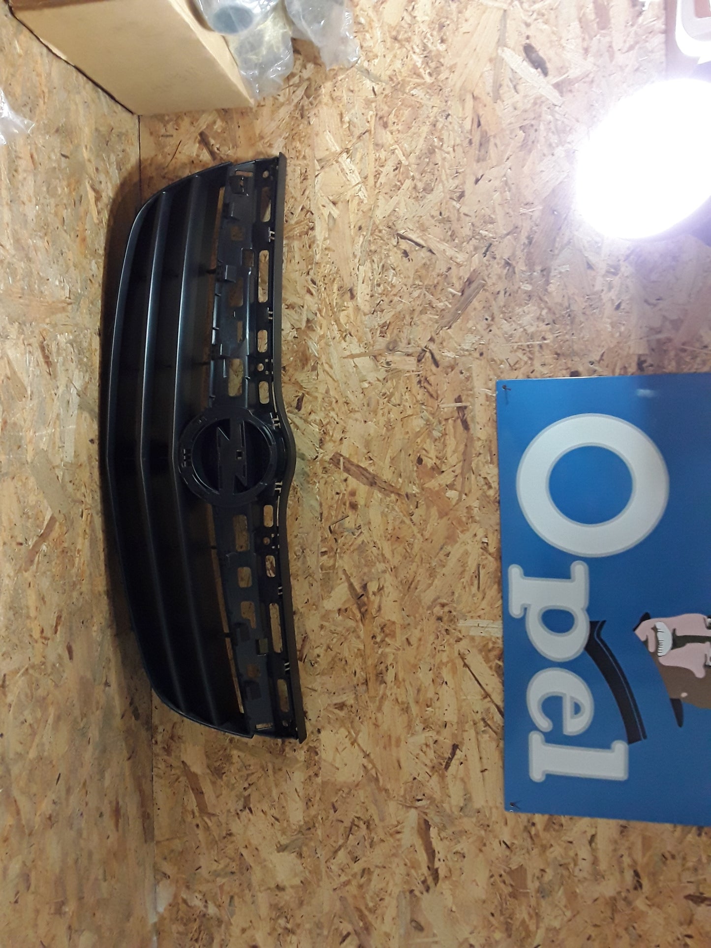 Agila B Kühlergrill original GM Opel NEU