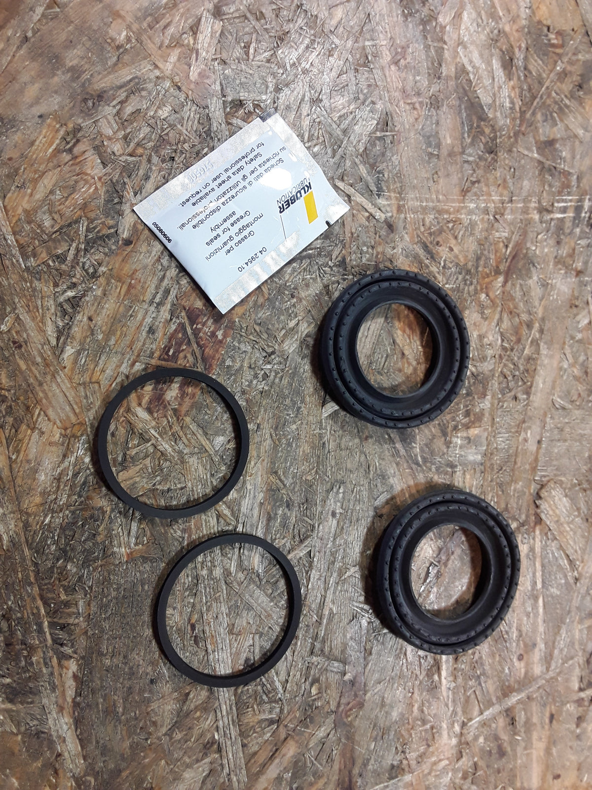 Movano B Dichtungssatz Bremssattel hinten original GM Opel NEU