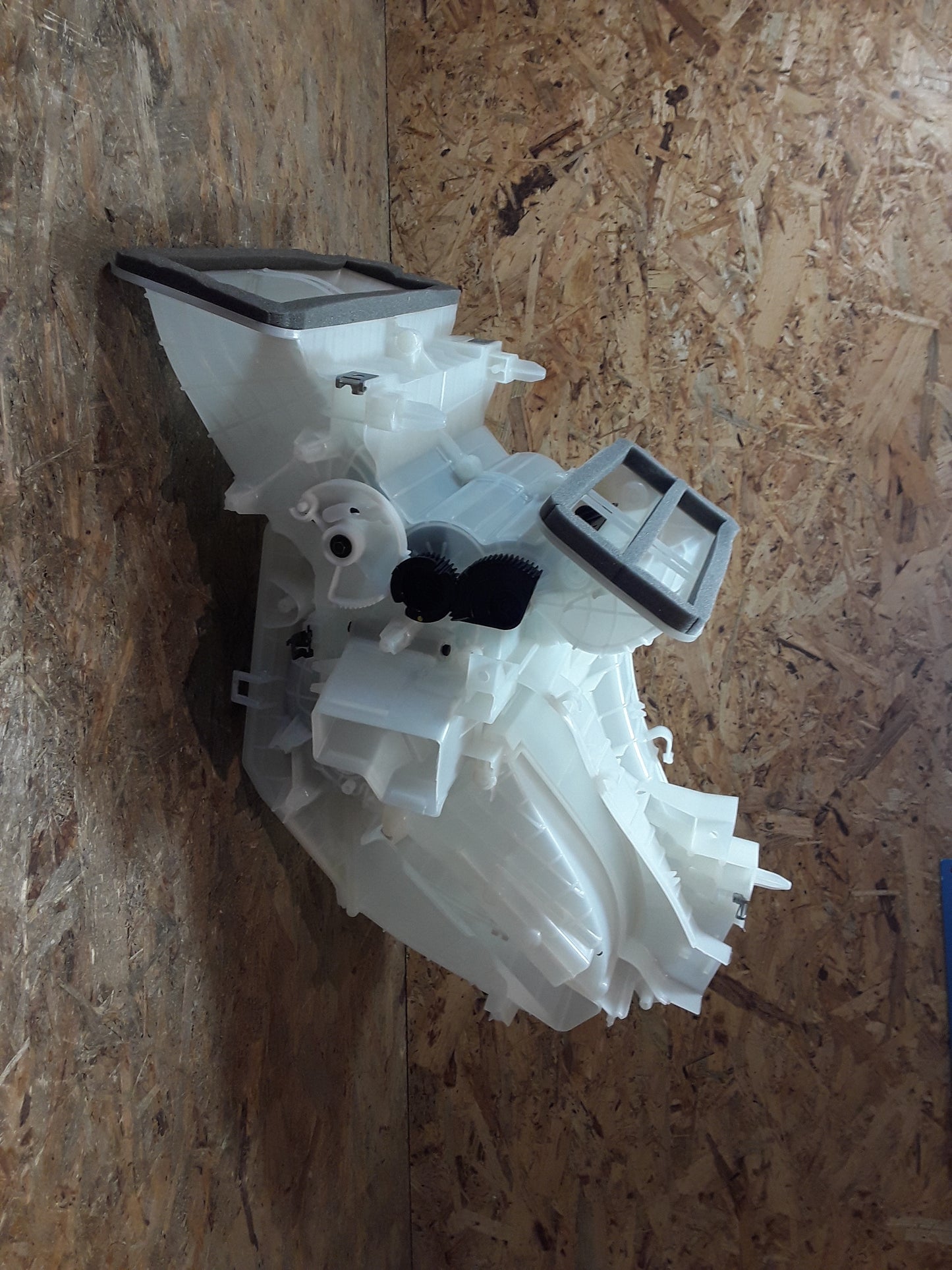 Corsa D Heizungskasten Gehäuse Luftverteilung original GM Opel NEU