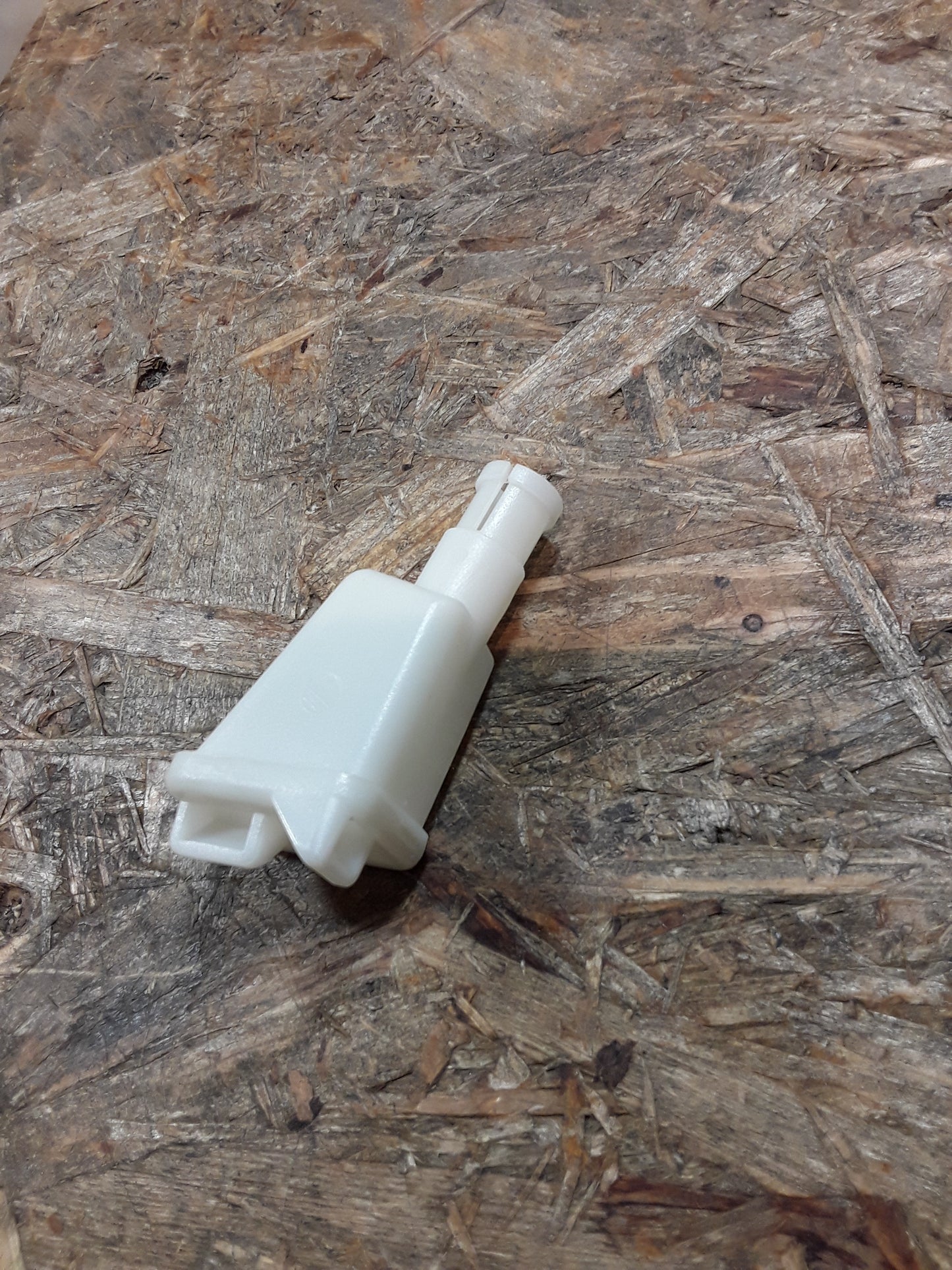 Kadett E Tankentlüftung original GM Opel NEU