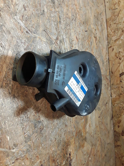 Astra F Corsa B Anhäufung Vergaserabdeckung original GM Opel NEU
