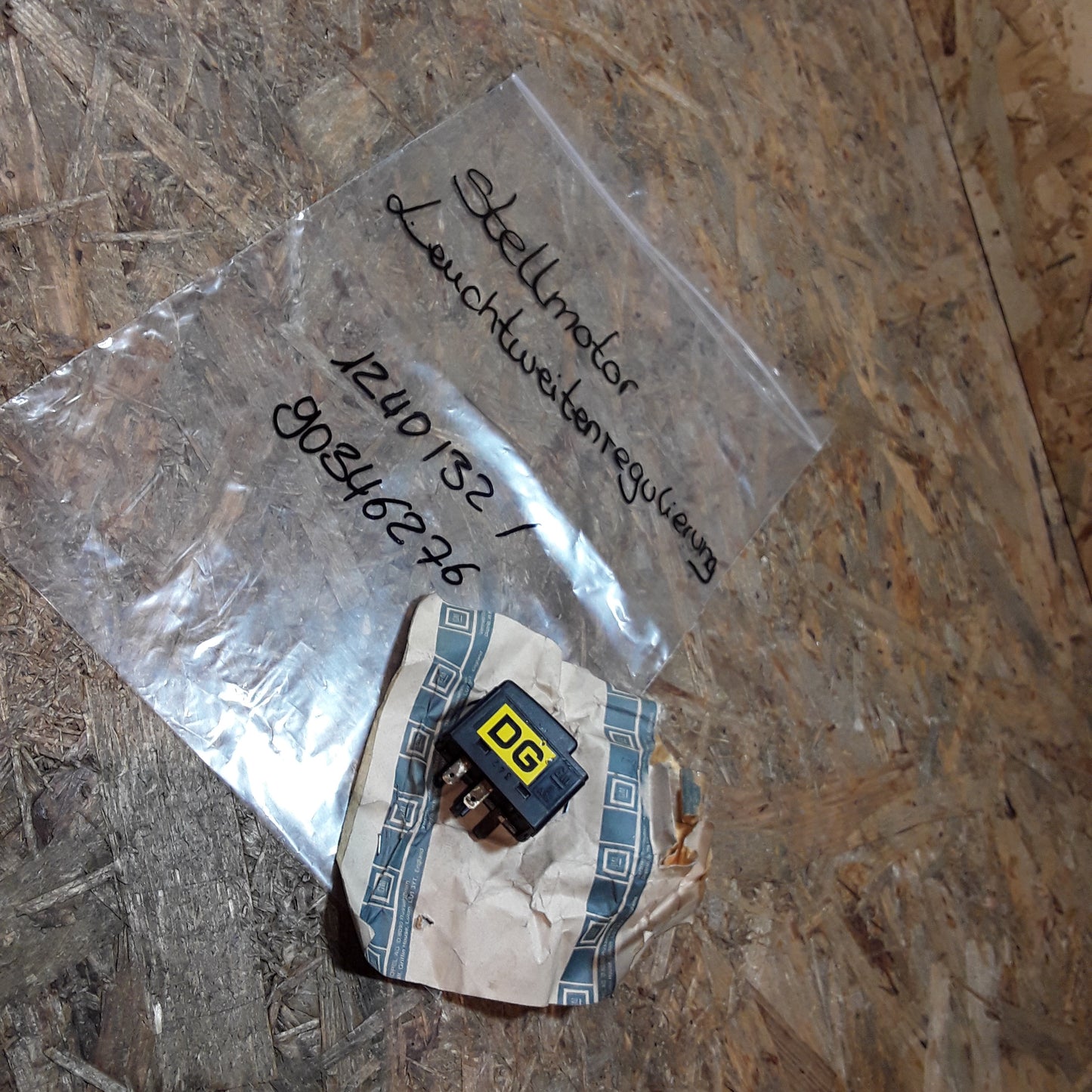 Stellmotor Leuchtweitenregulierung original GM Opel NEU