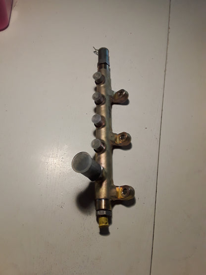 Movano A Kraftstoffeinspritzpumpe Verteilrohr original GM Opel NEU