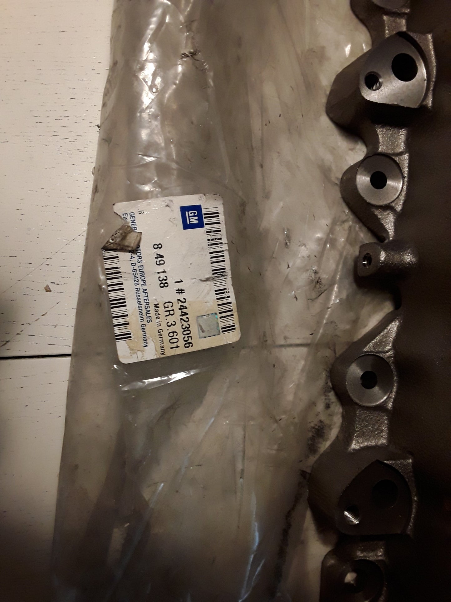 Calibra Frontera Omega 2,0 Auspuffkrümmer original GM Opel NEU