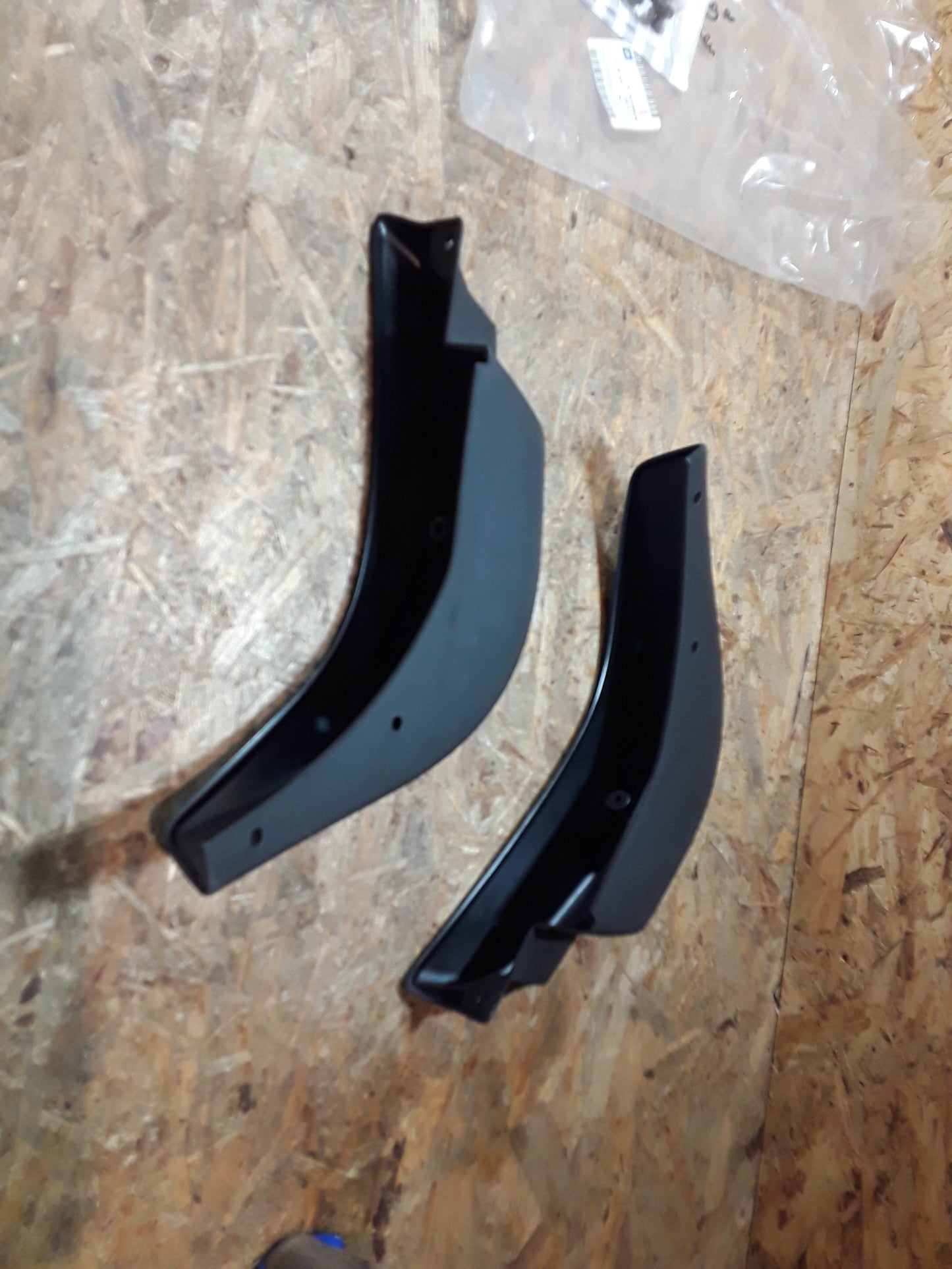 Agila B Schmutzfänger hinten original GM Opel NEU