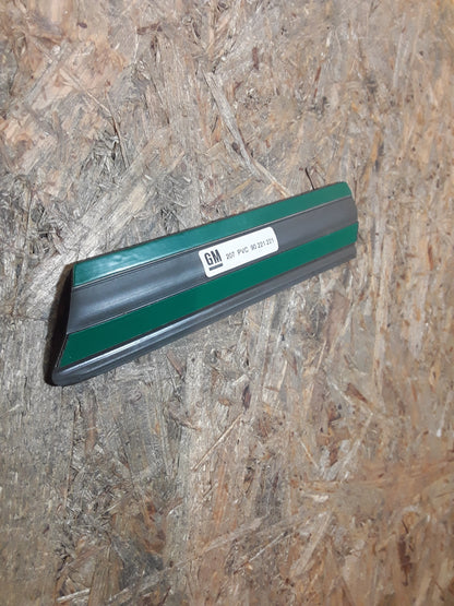 Kadett E Schutzzierleiste links original GM Opel NEU