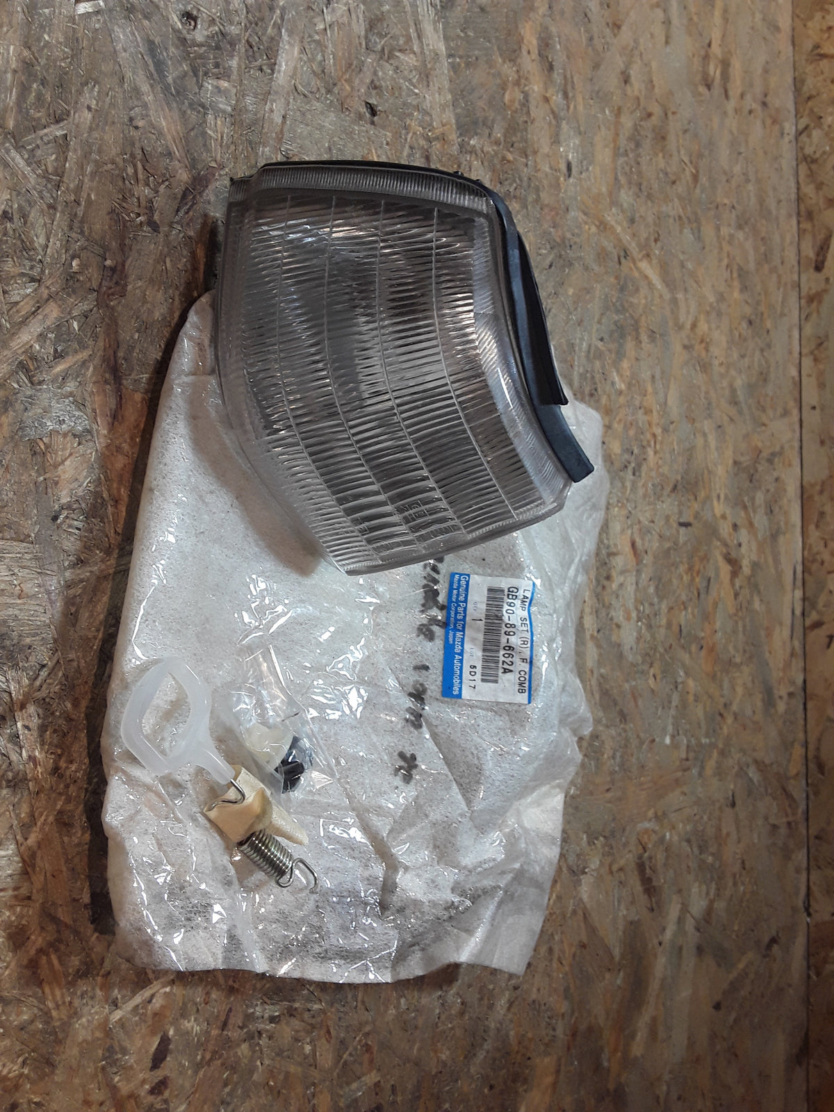 Mazda 626 GC 83-87 Standleuchte rechts original GM Opel NEU