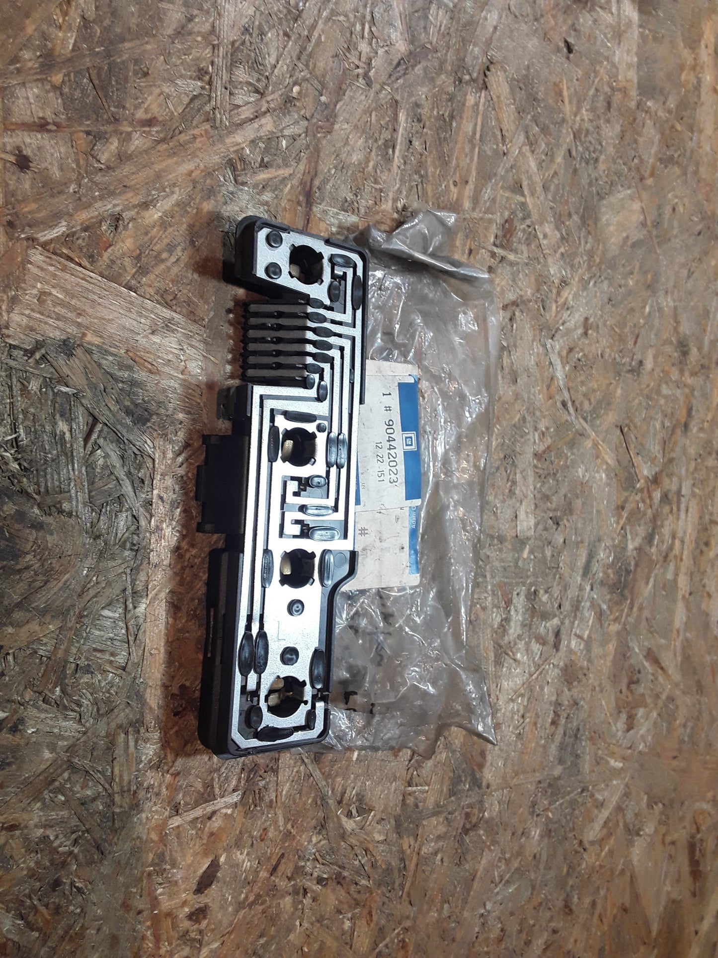 Astra F Lampenträger hinten links original GM Opel NEU