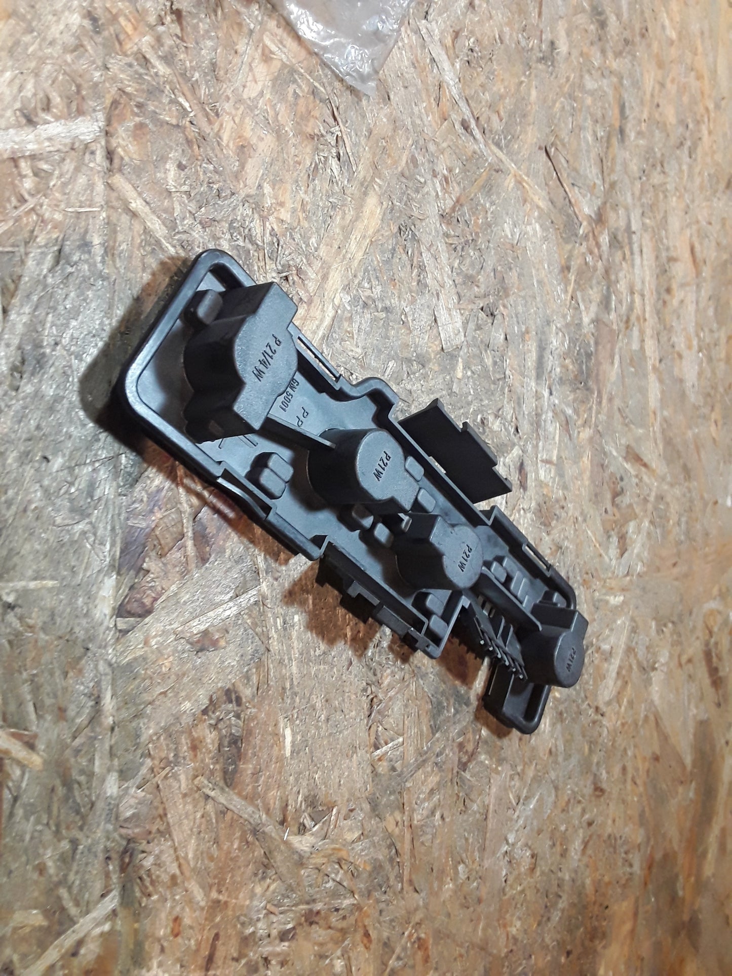 Astra F Lampenträger hinten links original GM Opel NEU
