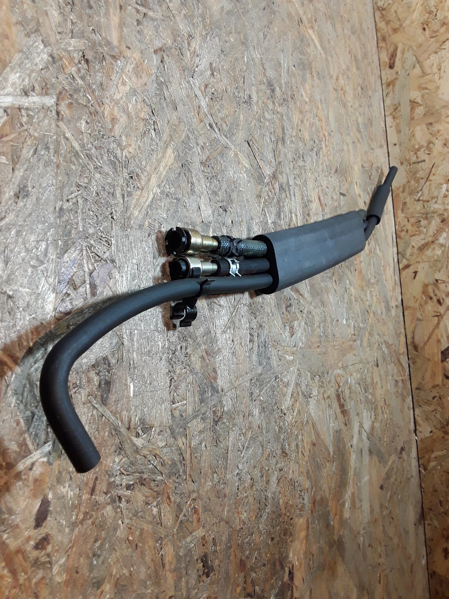 Frontera B Schlauch Kraftstoff Vor/-Rücklauf original GM Opel NEU