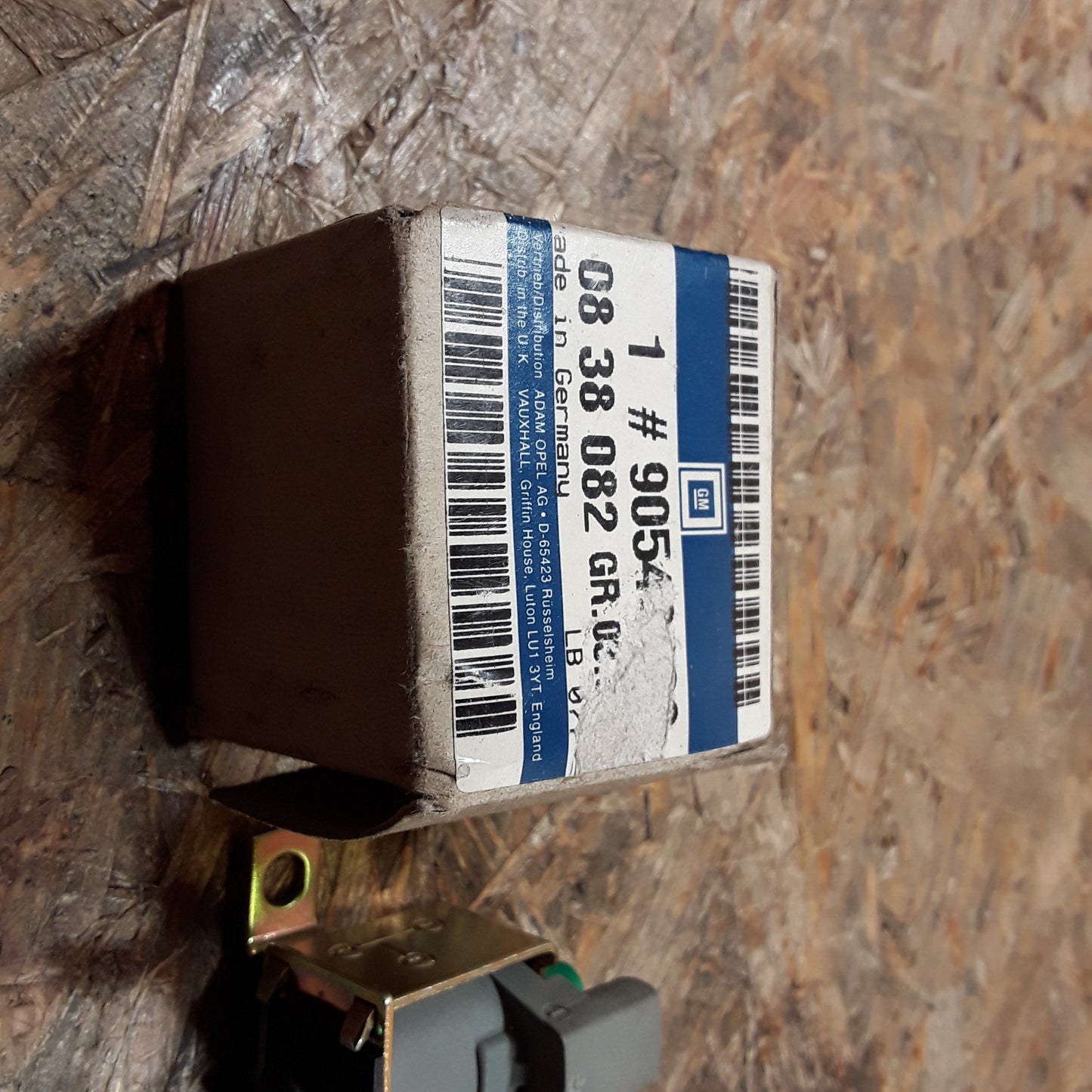 Ascona C Corsa B Tigra A Vectra Ventil Leerlaufregulierung original GM Opel NEU