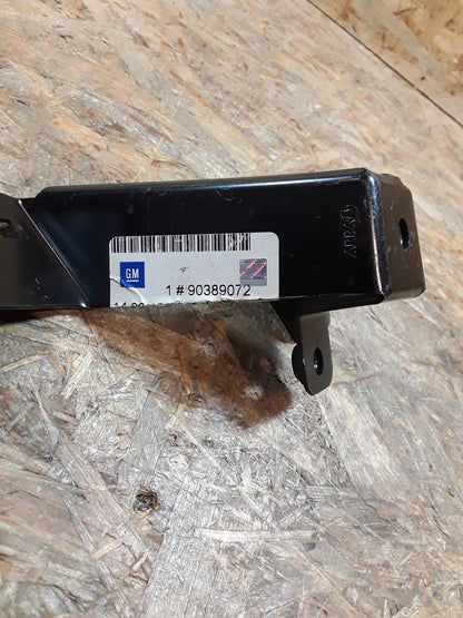 Corsa B Tigra A Halter Träger Verkleidung vorne rechts original GM Opel NEU