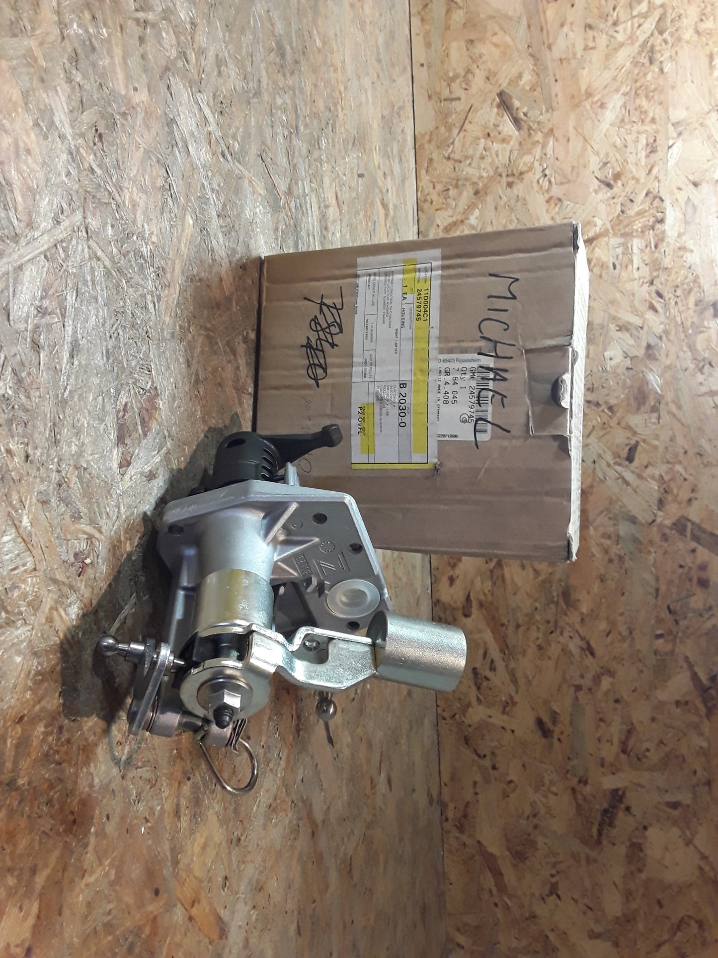 Meriva B M7Q Astra J Schaltgetriebegehäuse Schalteinheit original GM Opel NEU