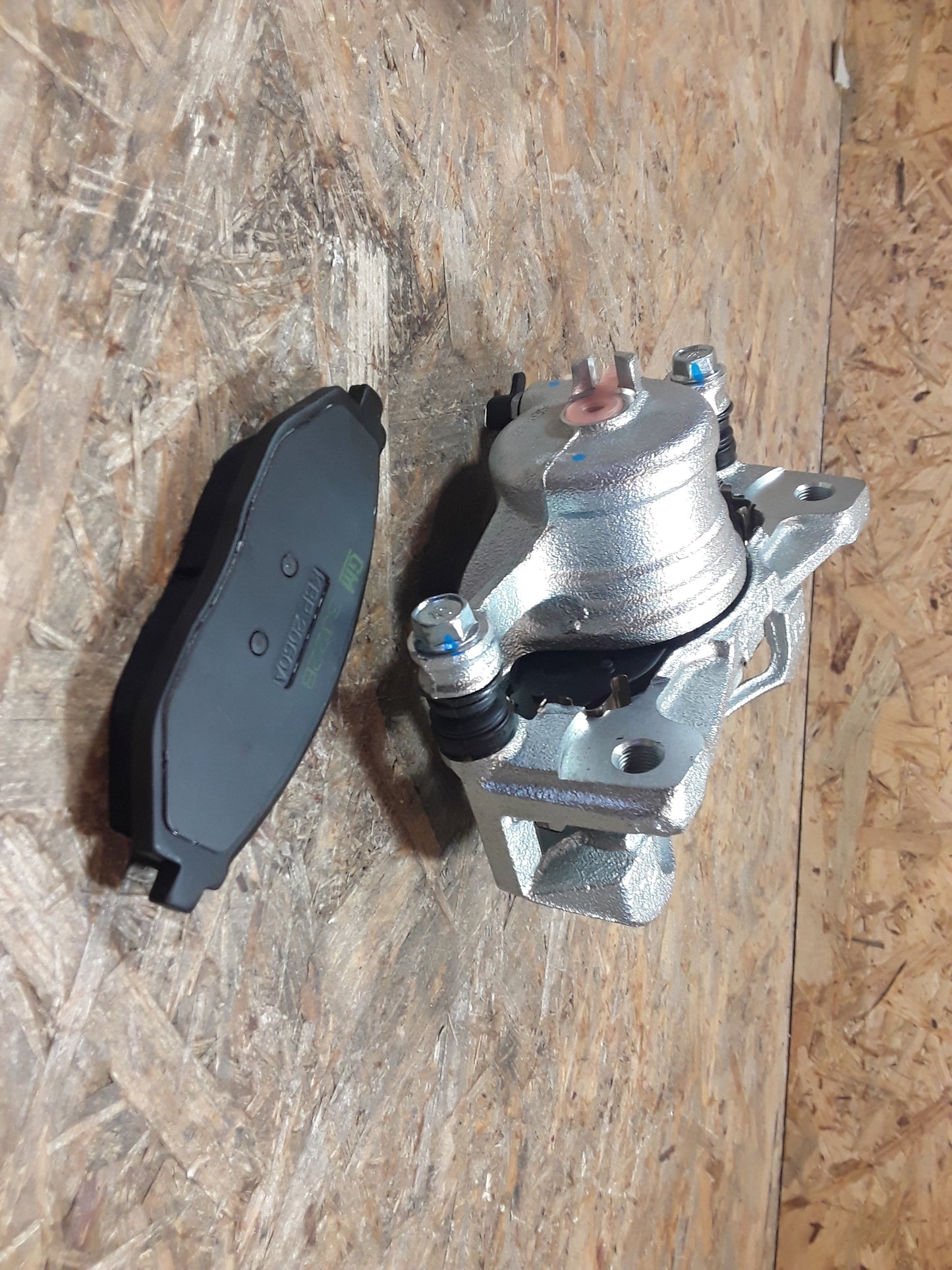 Chevrolet Spark Bremssattel original GM NEU