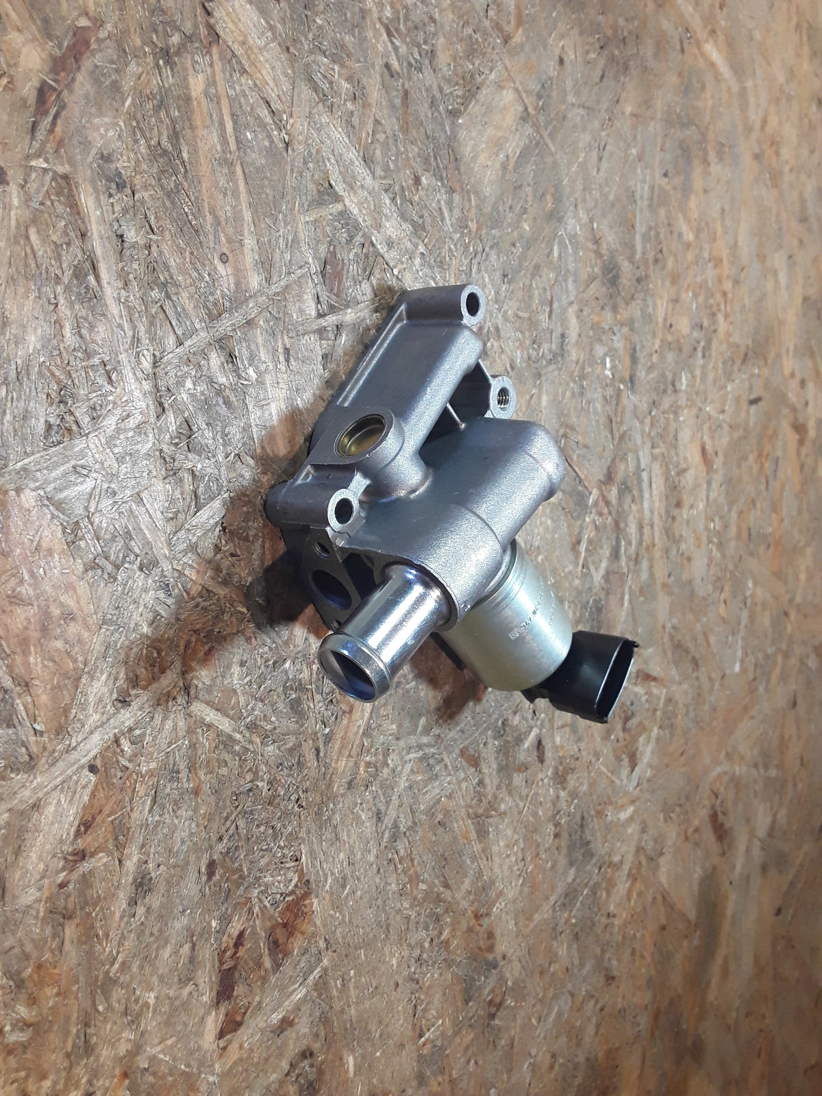 Corsa B 1,0 Motor X10XE AGB- Ventil original GM Opel NEU