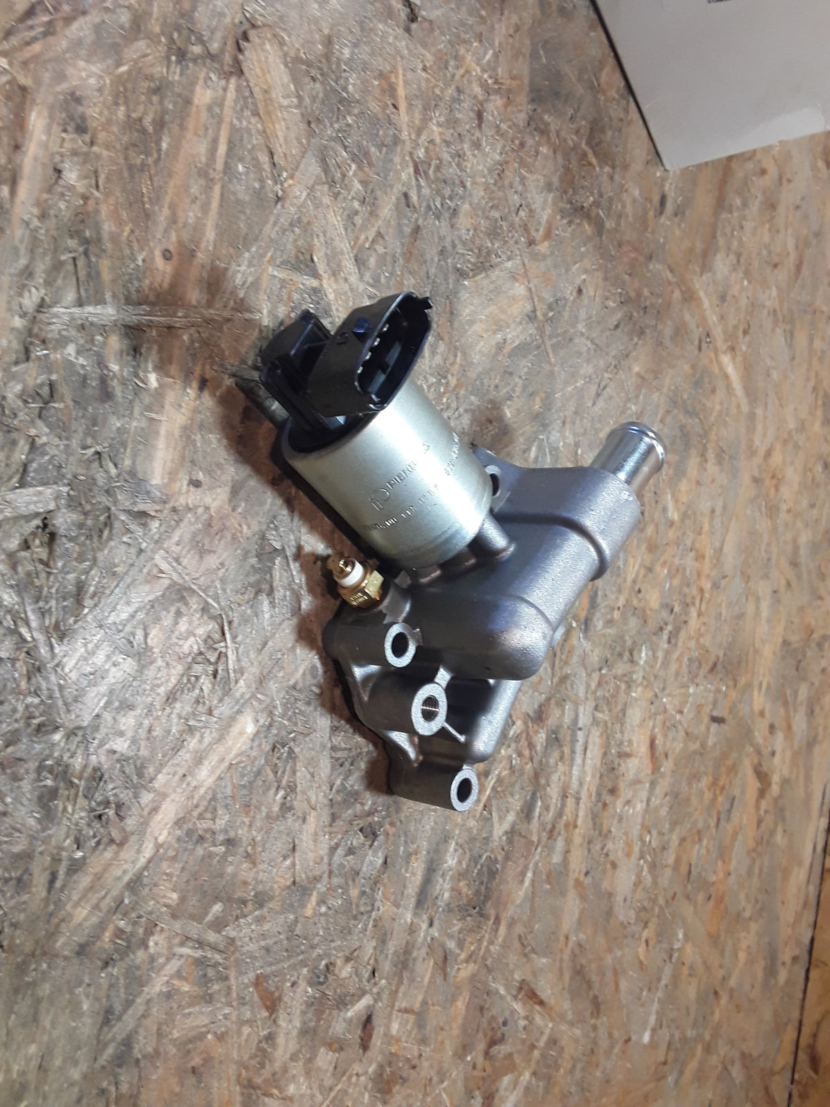 Corsa B 1,0 Motor X10XE AGB- Ventil original GM Opel NEU