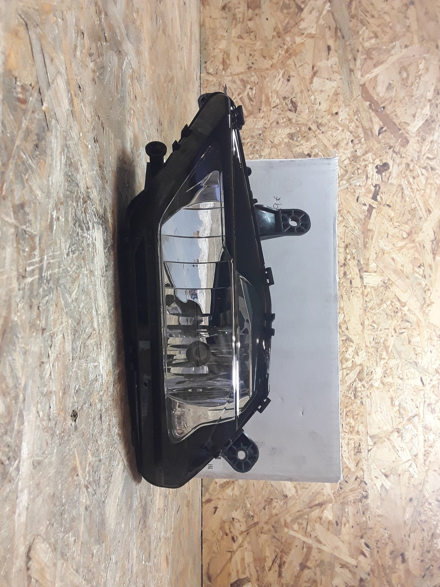 Insignia B Sports Tourer  Nebelscheinwerfer links original GM Opel NEU