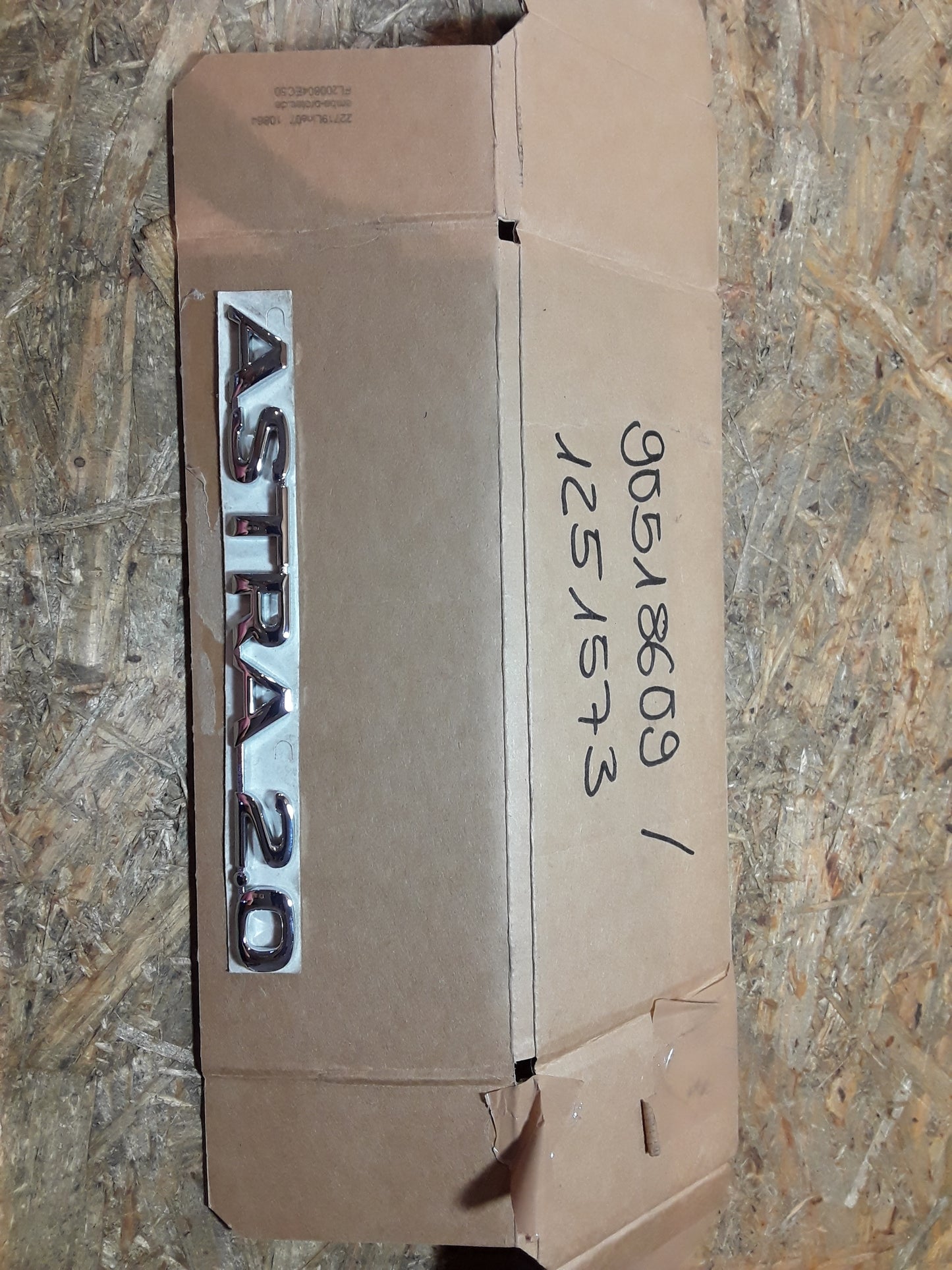 Astra F Schriftzug "Astra 2,0" original GM Opel NEU