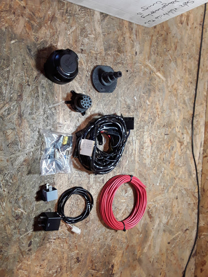 Omega B Satz elektrische Teile Anhängerkupplung original GM Opel NEU