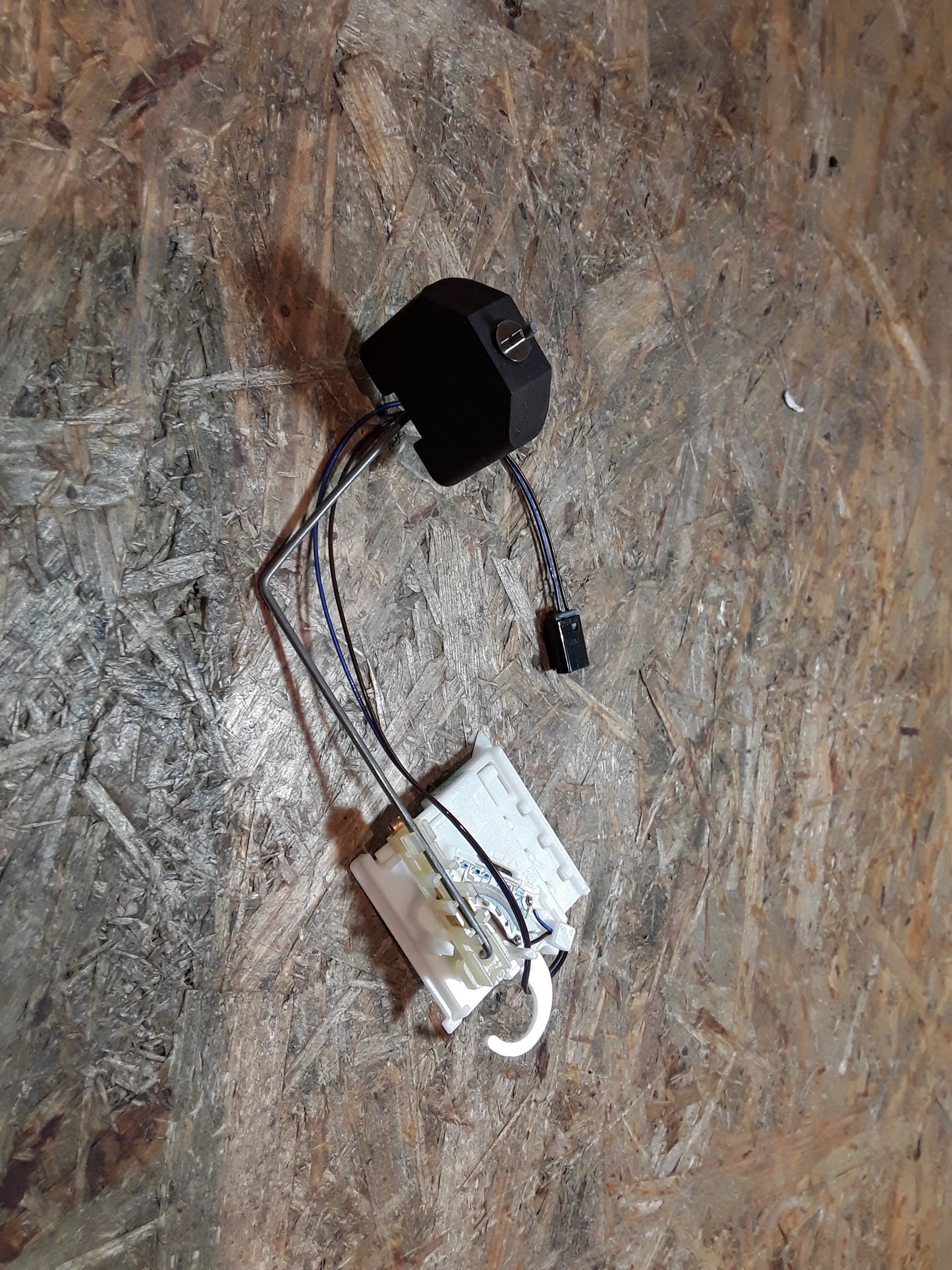 Omega B Tankgeber original GM Opel NEU