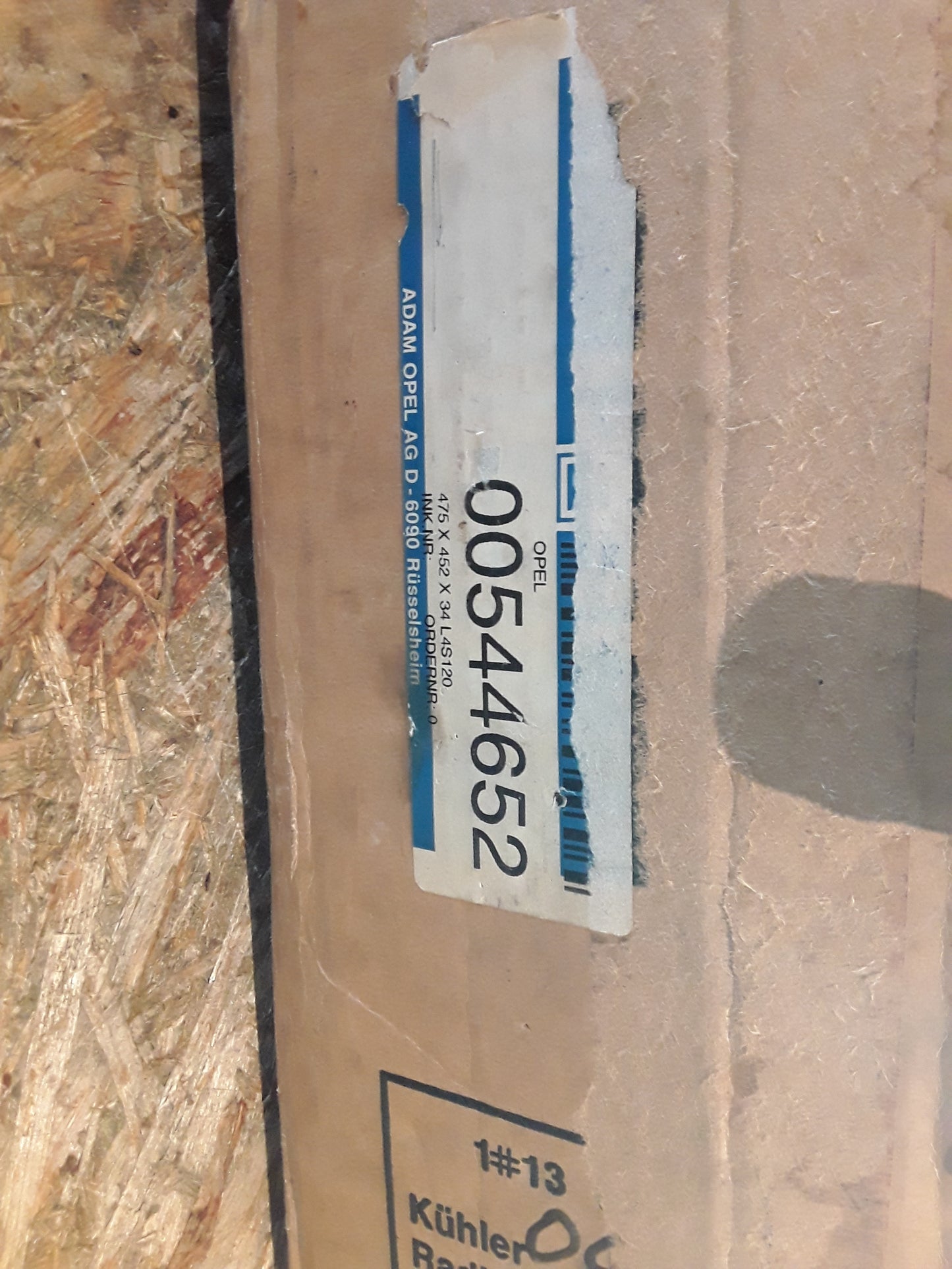 Rekord E 2,0E Automatik Kühler original GM Opel NEU