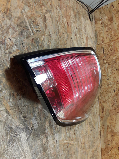 Astra H Caravan Rücklicht rechts original GM Opel NEU