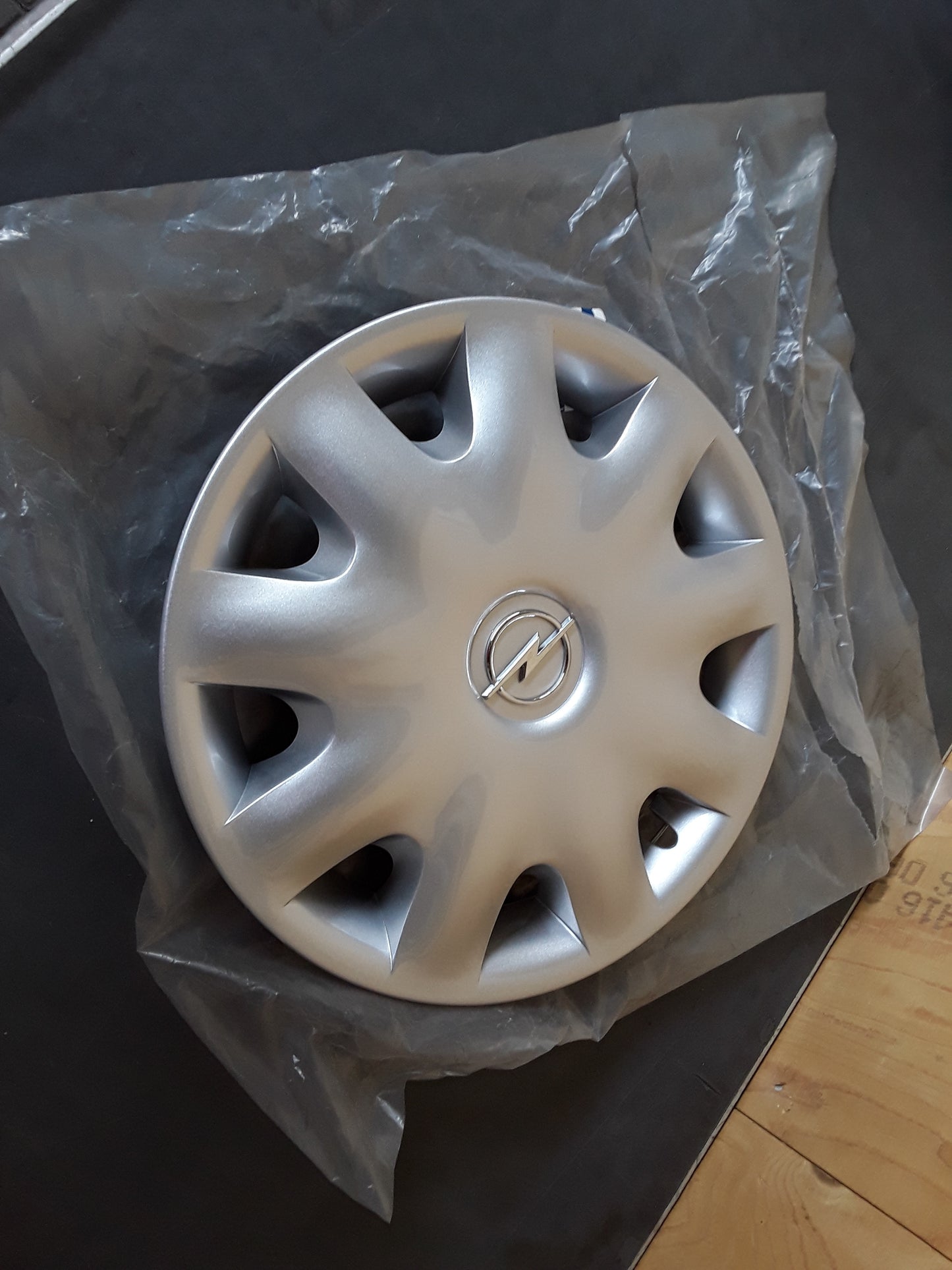 Vectra B Radkappe 14" silber original GM Opel NEU
