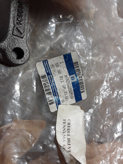Vectra B 2,5l Auspuffkrümmer vorne original GM Opel NEU