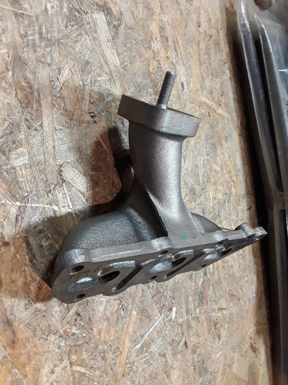 Vectra B 2,5l Auspuffkrümmer vorne original GM Opel NEU