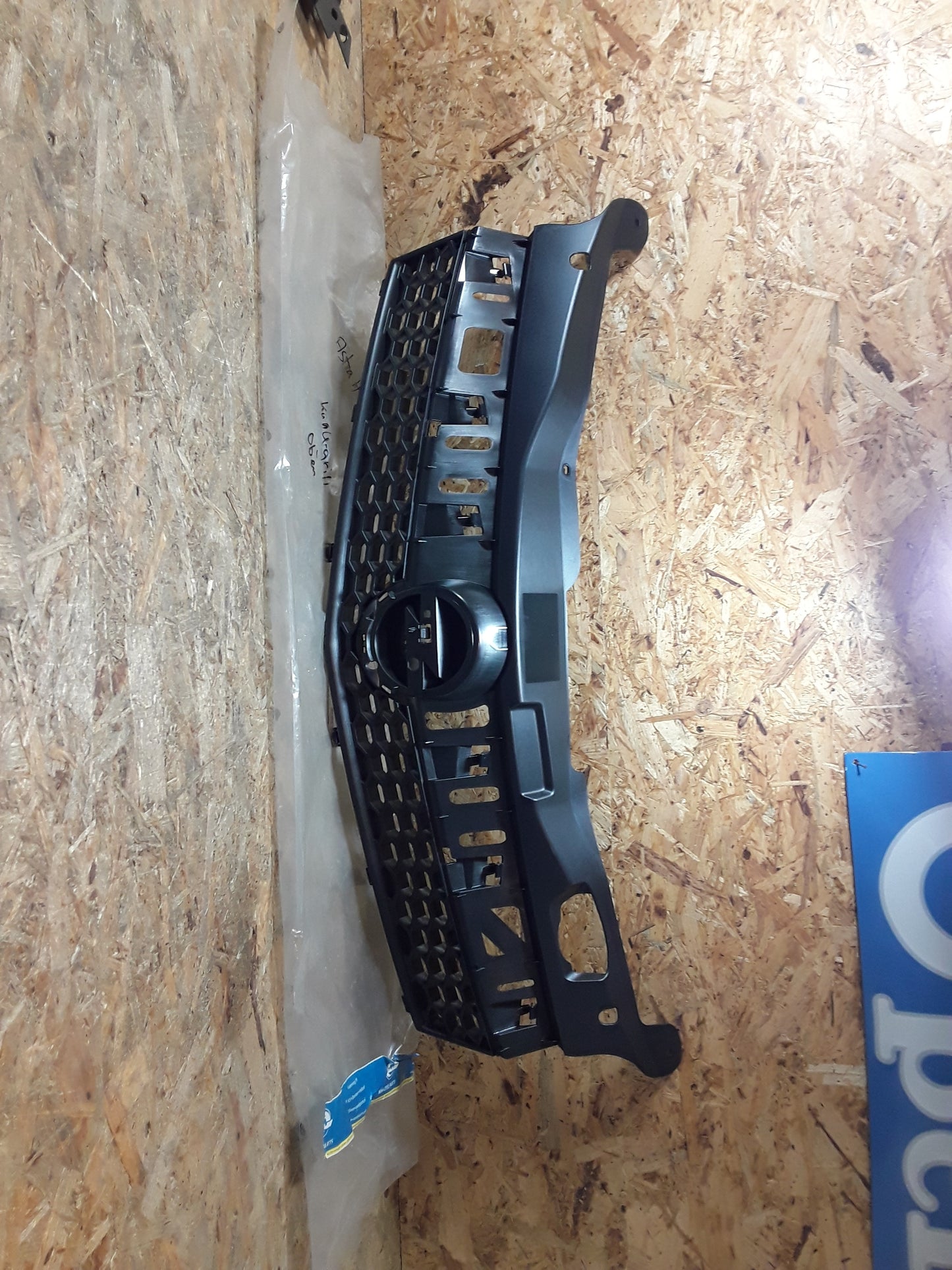 Astra H Kühlergrill oben original GM Opel NEU