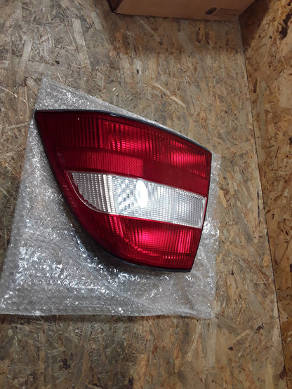 Vectra B Limo 95-99 Rückleuchte rechts original GM Opel NEU