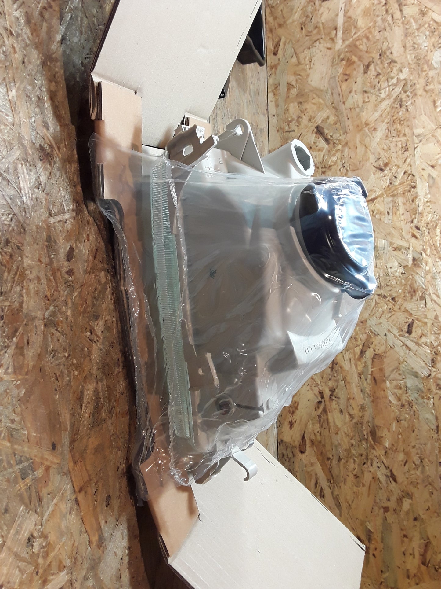 Astra F Scheinwerfer rechts original MagnetiMarelli NEU