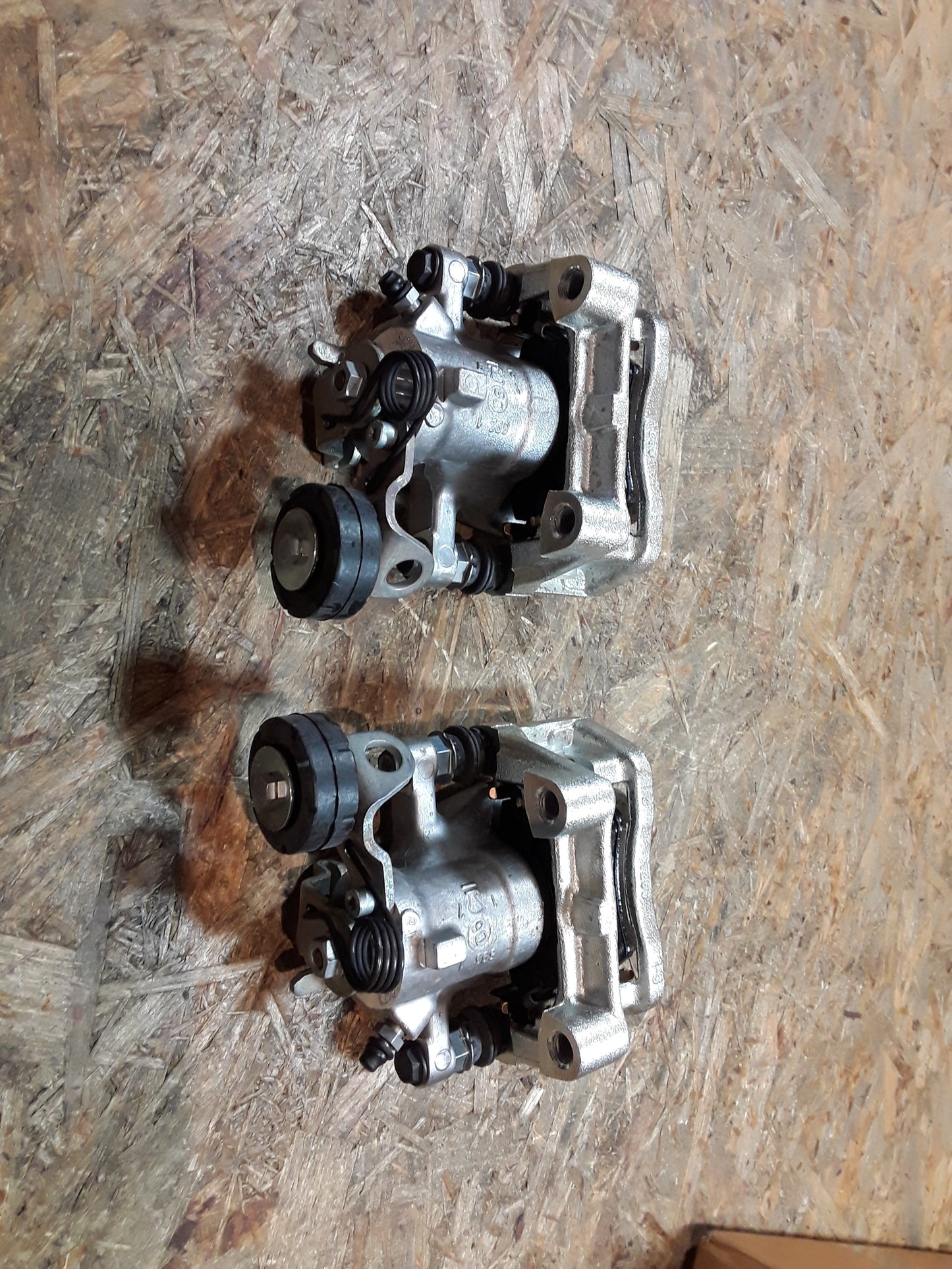 Astra G Bremssattelsatz hinten original GM Opel NEU