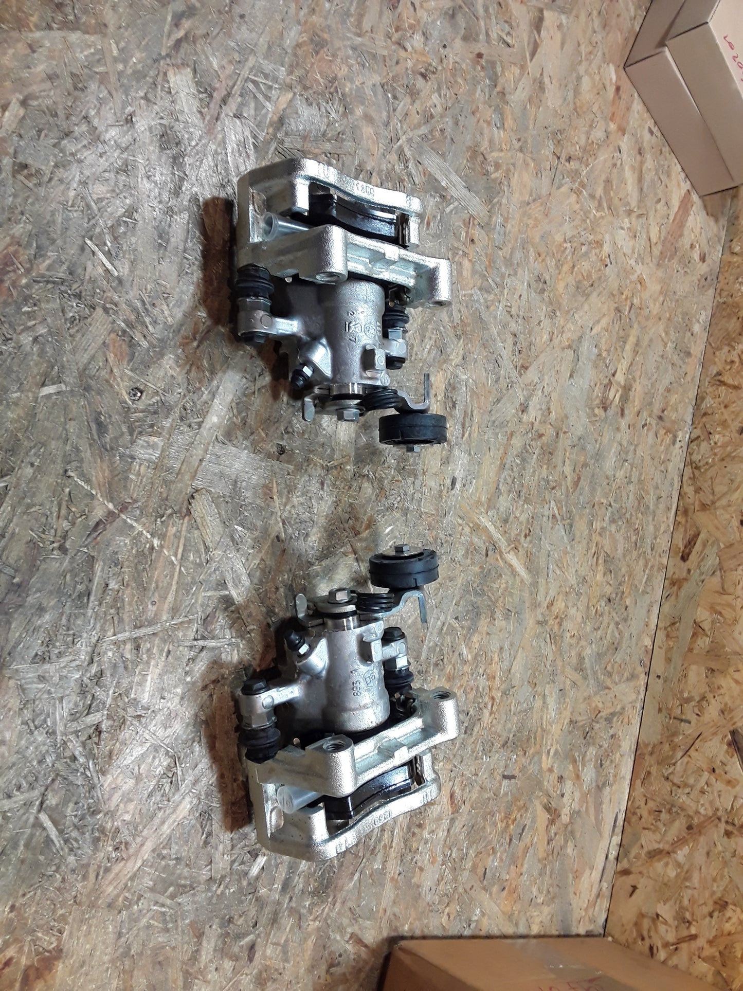 Astra G Bremssattelsatz hinten original GM Opel NEU