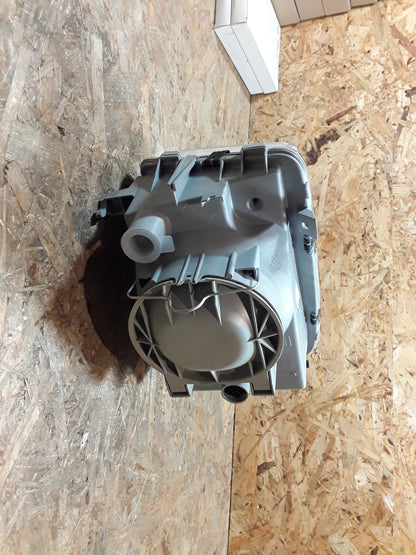 Omega A Scheinwerfer links original GM Opel NEU