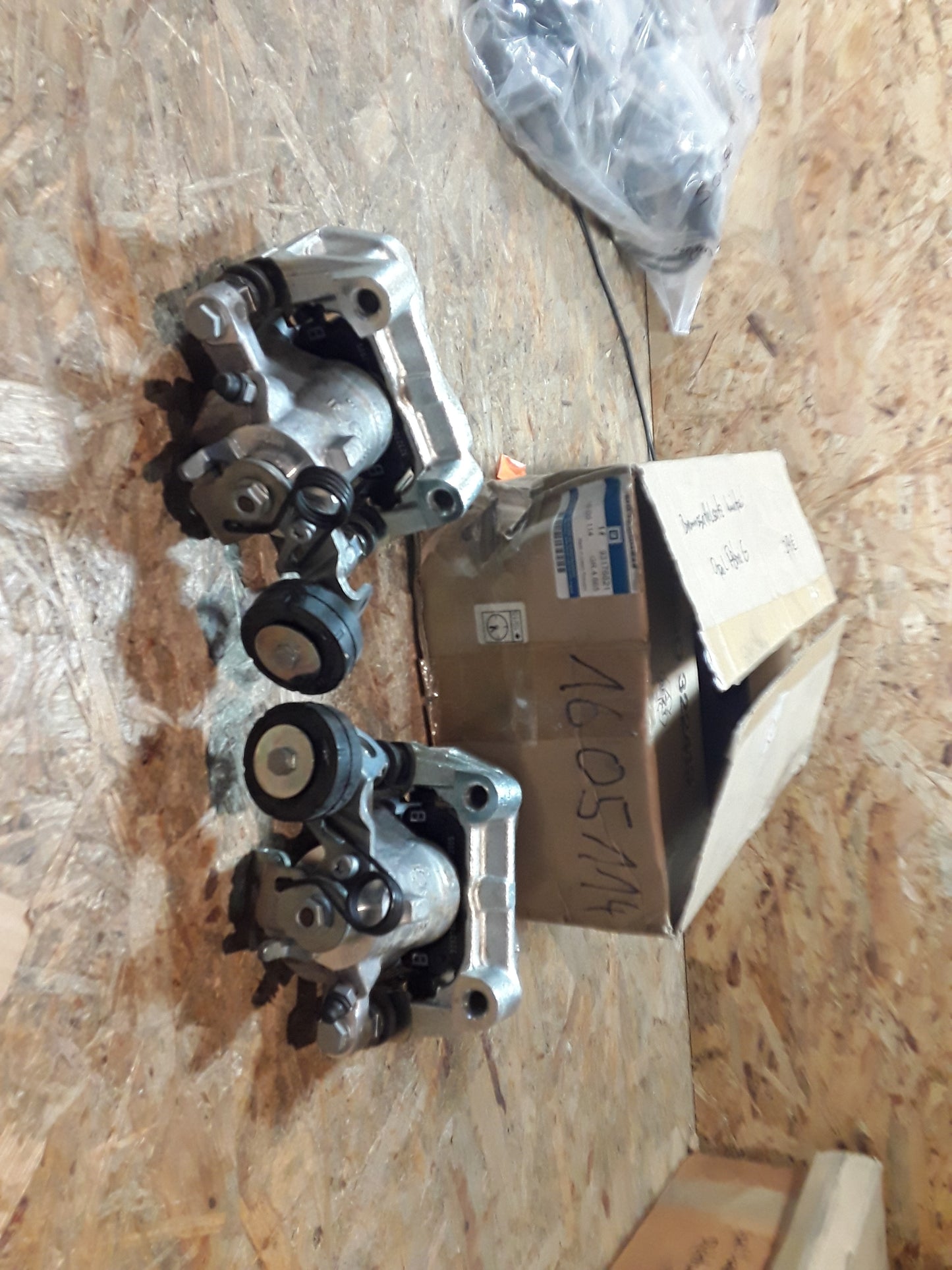 Astra G Bremssattelsatz hinten original GM Opel NEU