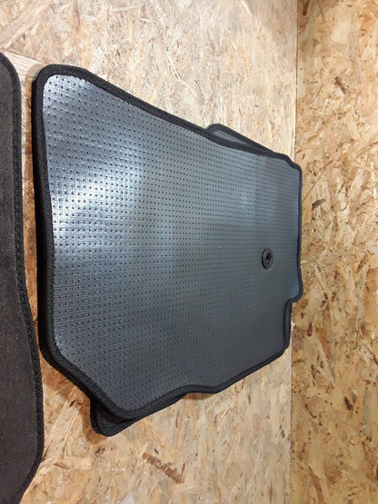 Karl Fußmattensatz schwarz original GM Opel NEU
